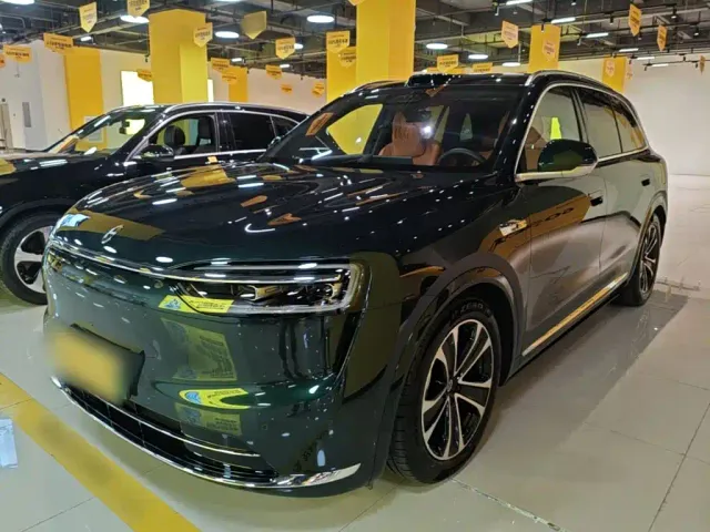 Фотография автомобиля — Aito M7