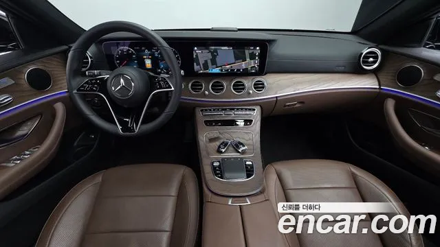 Mercedes-Benz E-Class — Фото автомобиля 7