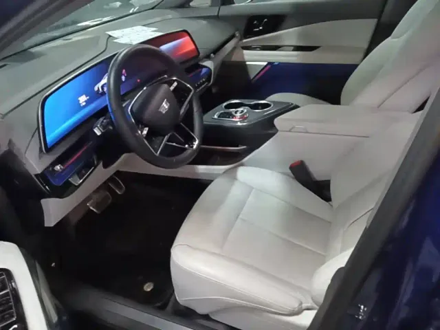 Cadillac Optiq — Фото автомобиля 14