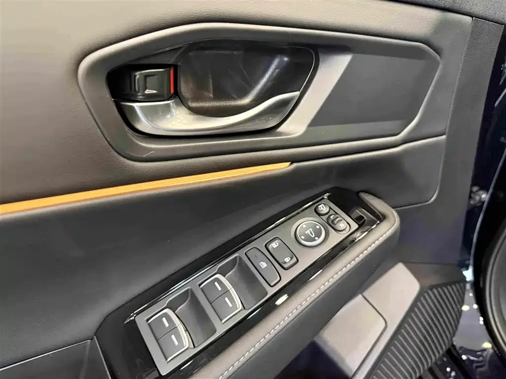 Honda Accord 2025 Sport Series 260TURBO Luxury Edition — Фото автомобиля 17
