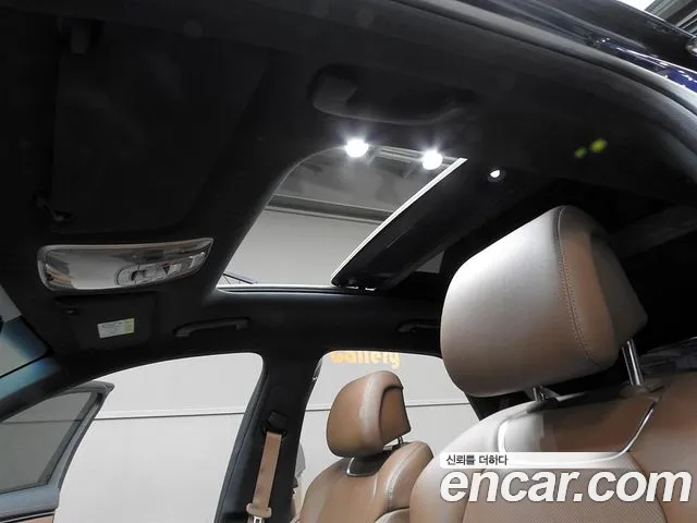 Genesis GV70 — Фото автомобиля 15