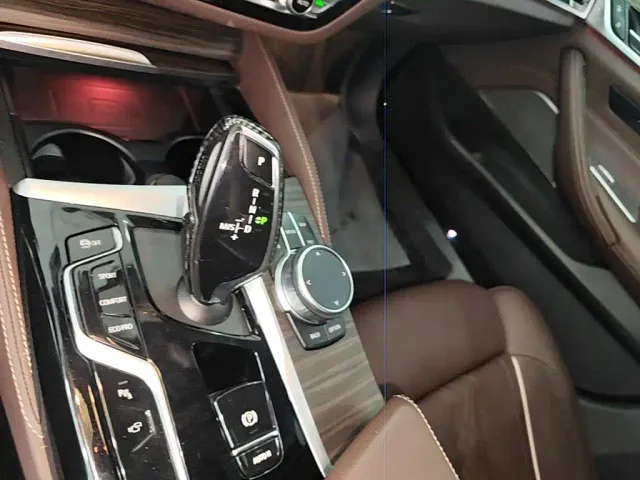 BMW 5 Series — Фото автомобиля 13