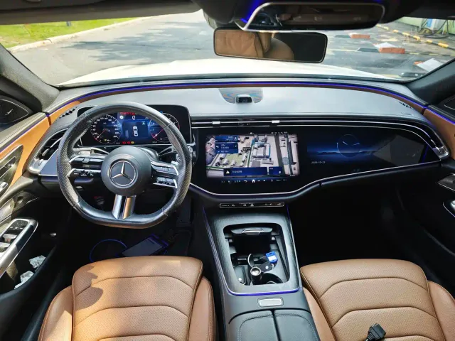 Mercedes-Benz E-Class — Фото автомобиля 7