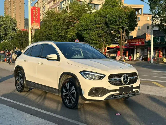 Mercedes-Benz GLA-Class — Фото автомобиля 3