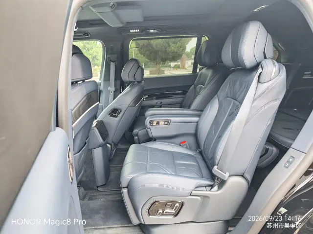 ZEEKR Zeekr 9X 2025 model Ultra Edition 70kWh — Фото автомобиля 19