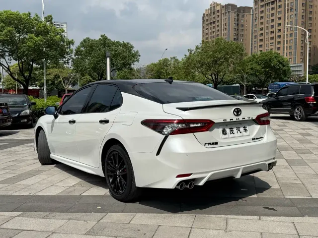 Toyota Camry — Фото автомобиля 6