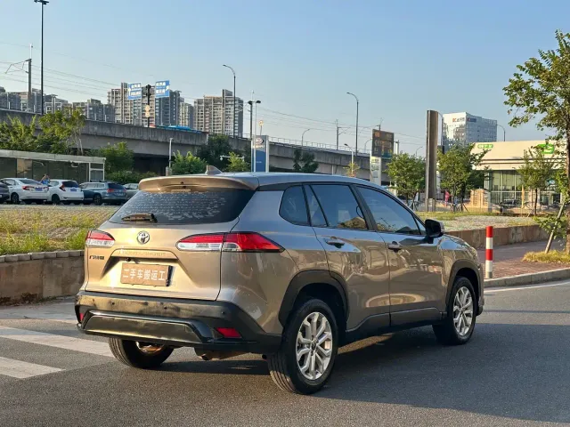 Toyota Frontlander — Фото автомобиля 4