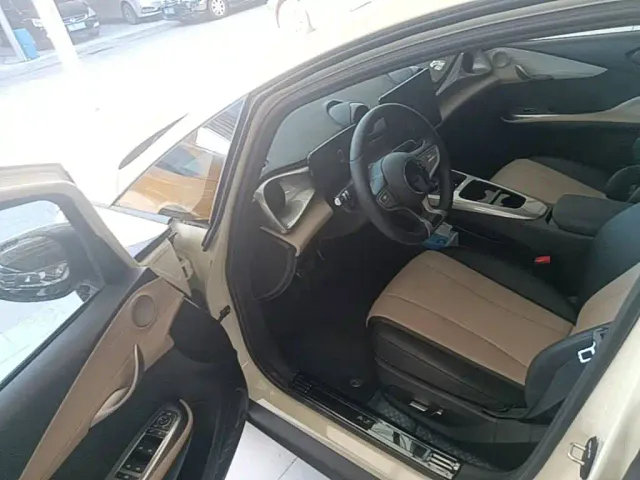 BYD Dolphin — Фото автомобиля 15