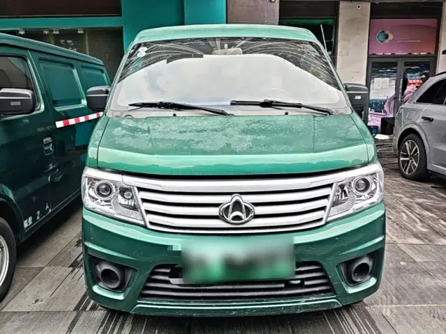 Changan Star 9 EV — Фото автомобиля 2