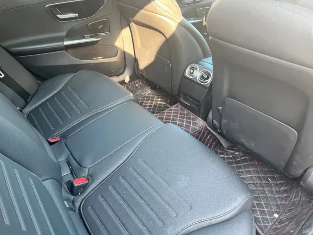 Mercedes-Benz C-Class — Фото автомобиля 8