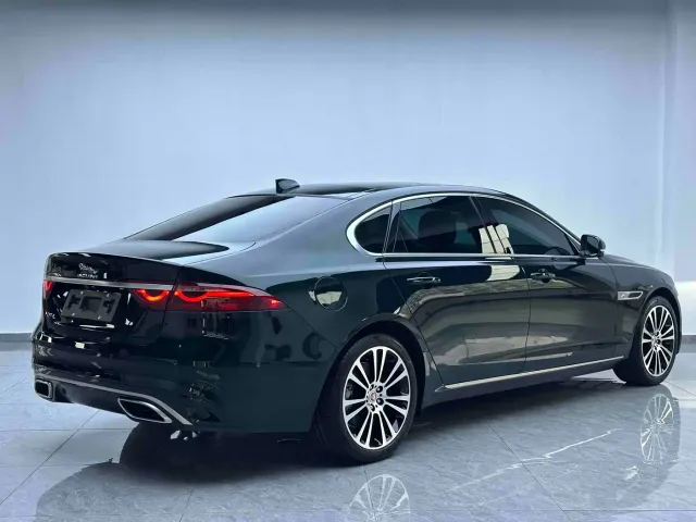 Jaguar XFL — Фото автомобиля 18