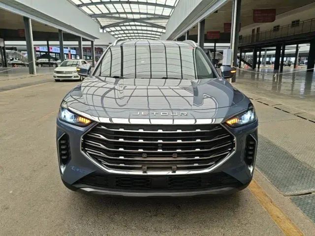 Jetour X70 Plus — Фото автомобиля 2