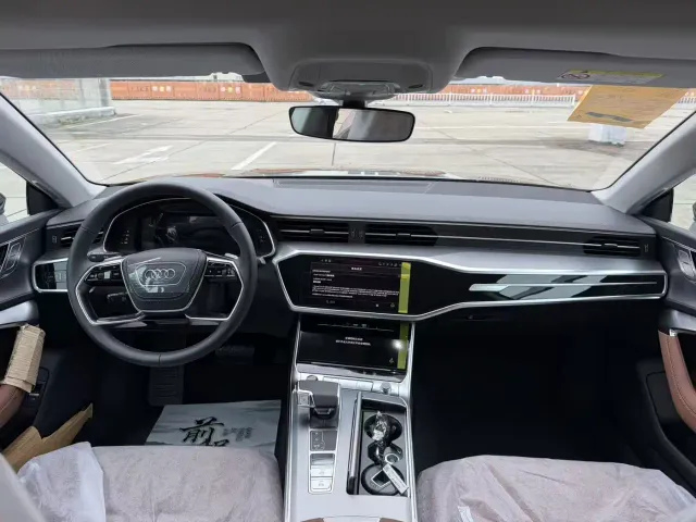 Audi A7L — Фото автомобиля 5