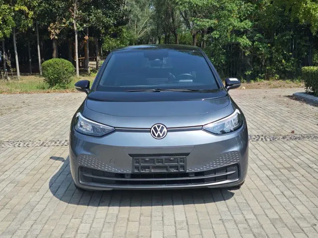 Volkswagen ID.3 — Фото автомобиля 3