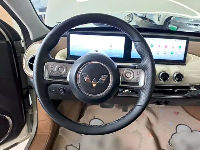 Wuling Bingo — Фото автомобиля 10