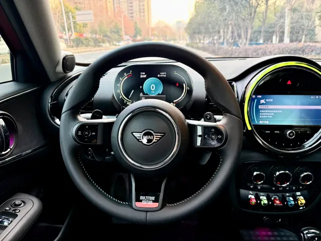 MINI Clubman — Фото автомобиля 6