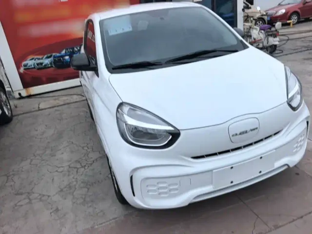 Roewe Clever — Фото автомобиля 3