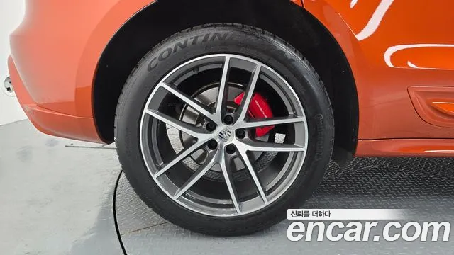 Porsche Macan — Фото автомобиля 5