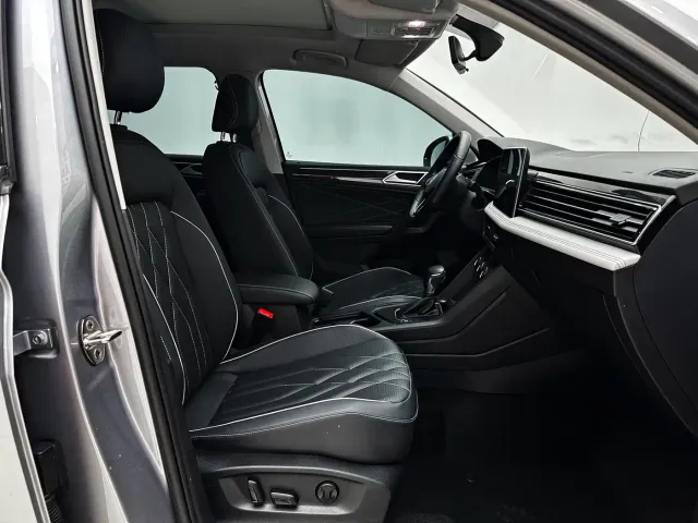 Volkswagen Tiguan L — Фото автомобиля 21