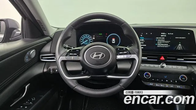 Hyundai Avante CN7 — Фото автомобиля 13