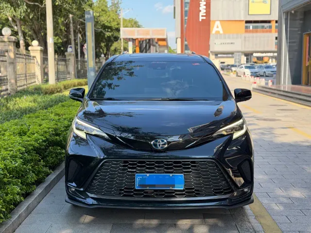 Toyota Granvia — Фото автомобиля 2