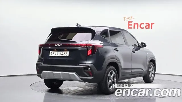 Kia Seltos Новый Seltos Бензин 2.0 2WD — Фото автомобиля 2
