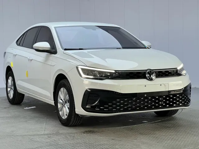 Volkswagen Lavida — Фото автомобиля 3