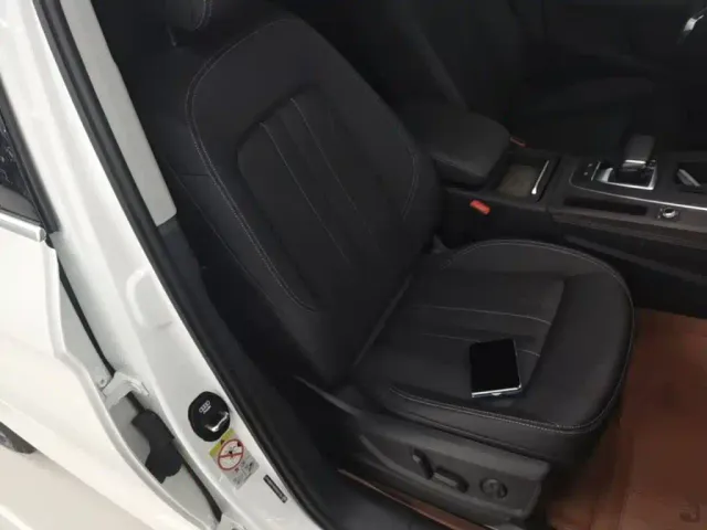 Audi Q5L — Фото автомобиля 24