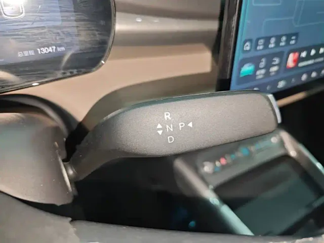 BYD Dolphin — Фото автомобиля 13