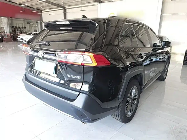 Toyota Wildlander — Фото автомобиля 6