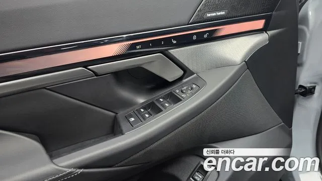 BMW 5-Series — Фото автомобиля 29