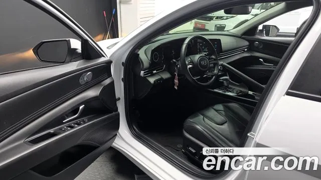 Hyundai Avante CN7 — Фото автомобиля 15