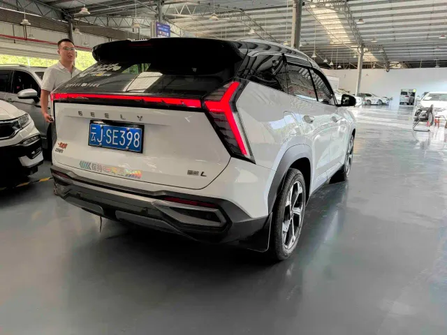 Geely Boyue L — Фото автомобиля 5