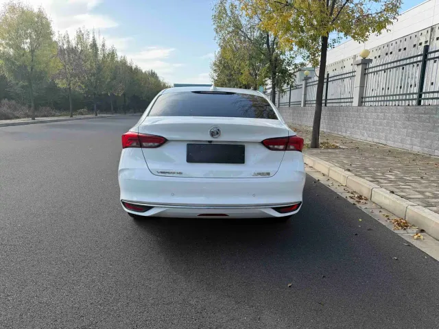 Buick Verano — Фото автомобиля 8