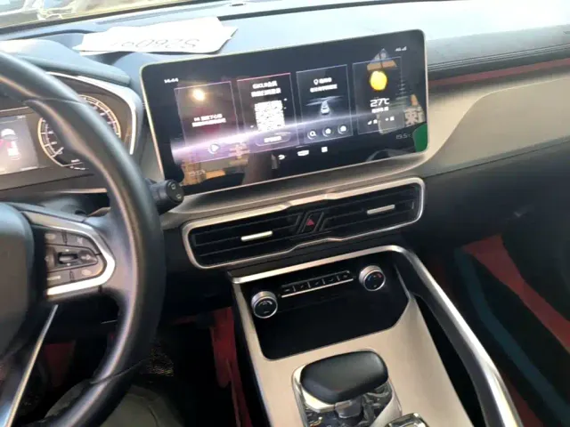 Geely Binyue — Фото автомобиля 12