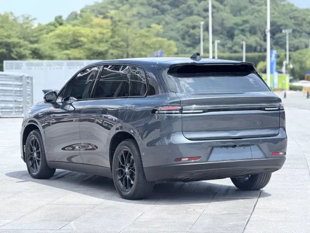 Leapmotor C10 — Фото автомобиля 6