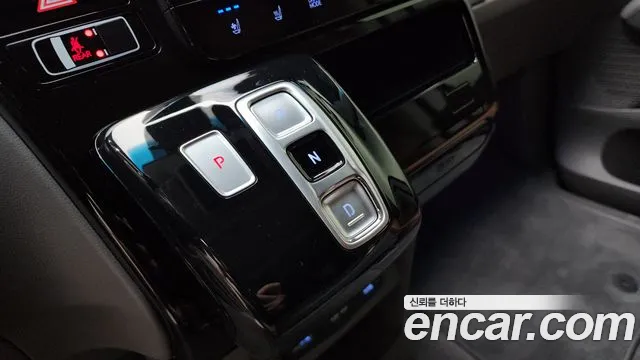 Hyundai Staria — Фото автомобиля 9