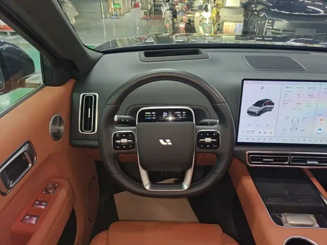 Li Auto L9 — Фото автомобиля 10
