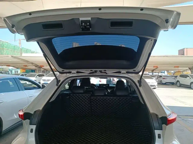 Toyota Harrier — Фото автомобиля 18