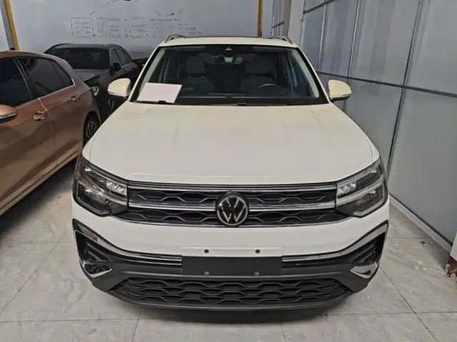 Volkswagen Tharu — Фото автомобиля 2
