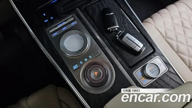 Genesis GV80 — Фото автомобиля 9