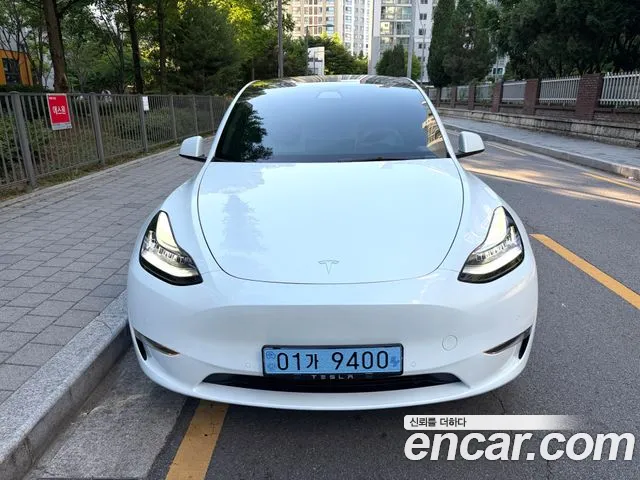Tesla Model Y — Фото автомобиля 2