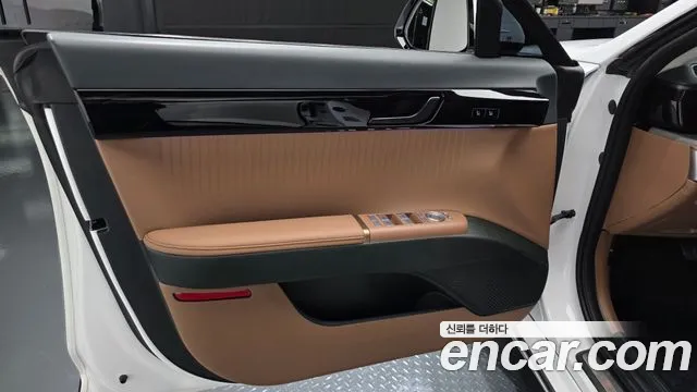 Hyundai Grandeur GN7 — Фото автомобиля 24
