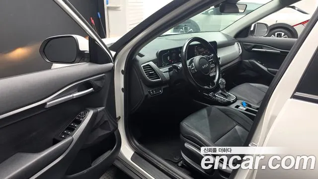Kia Seltos — Фото автомобиля 15