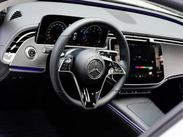 Mercedes-Benz E-Class — Фото автомобиля 10