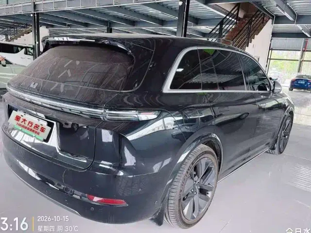 Li Auto L7 — Фото автомобиля 3