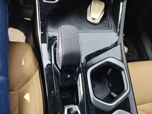 Geely Boyue L — Фото автомобиля 13