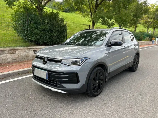 Фотография автомобиля — Volkswagen Tharu