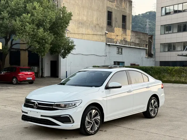 Фотография автомобиля — Volkswagen Bora