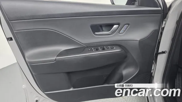 Hyundai Kona SX2 — Фото автомобиля 13